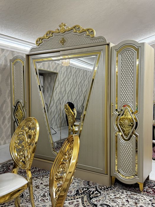 Спальный мебель,мягкий уголок ва гилам яхщи холатда сотилади