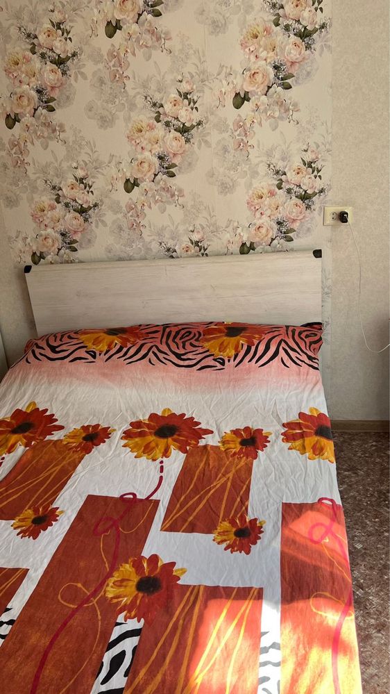 Продам б/у кровать в размере 140*200