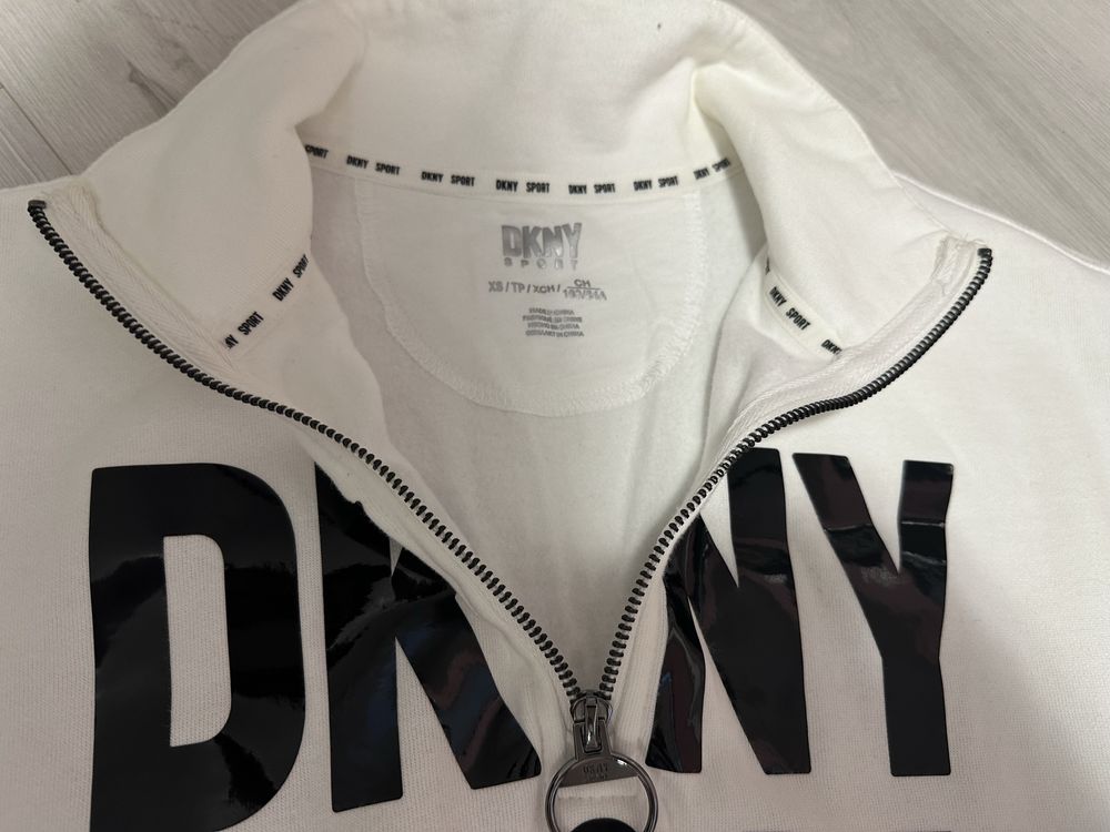 Спортна рокля DKNY