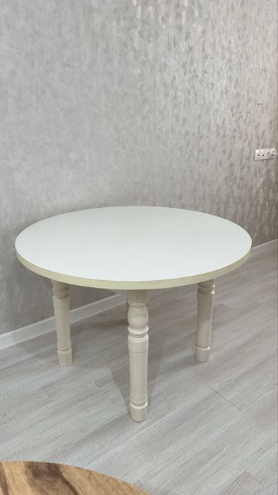 Комплект: Круглый стол и 3 стуля