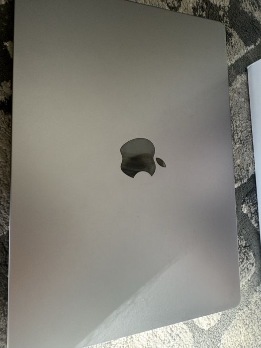 MacBook Pro 14” M1 Pro / 16GB RAM / 1TB SSD – отлично състояние