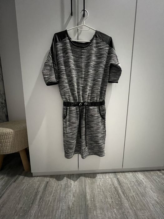 Rochie cu maneca scurta