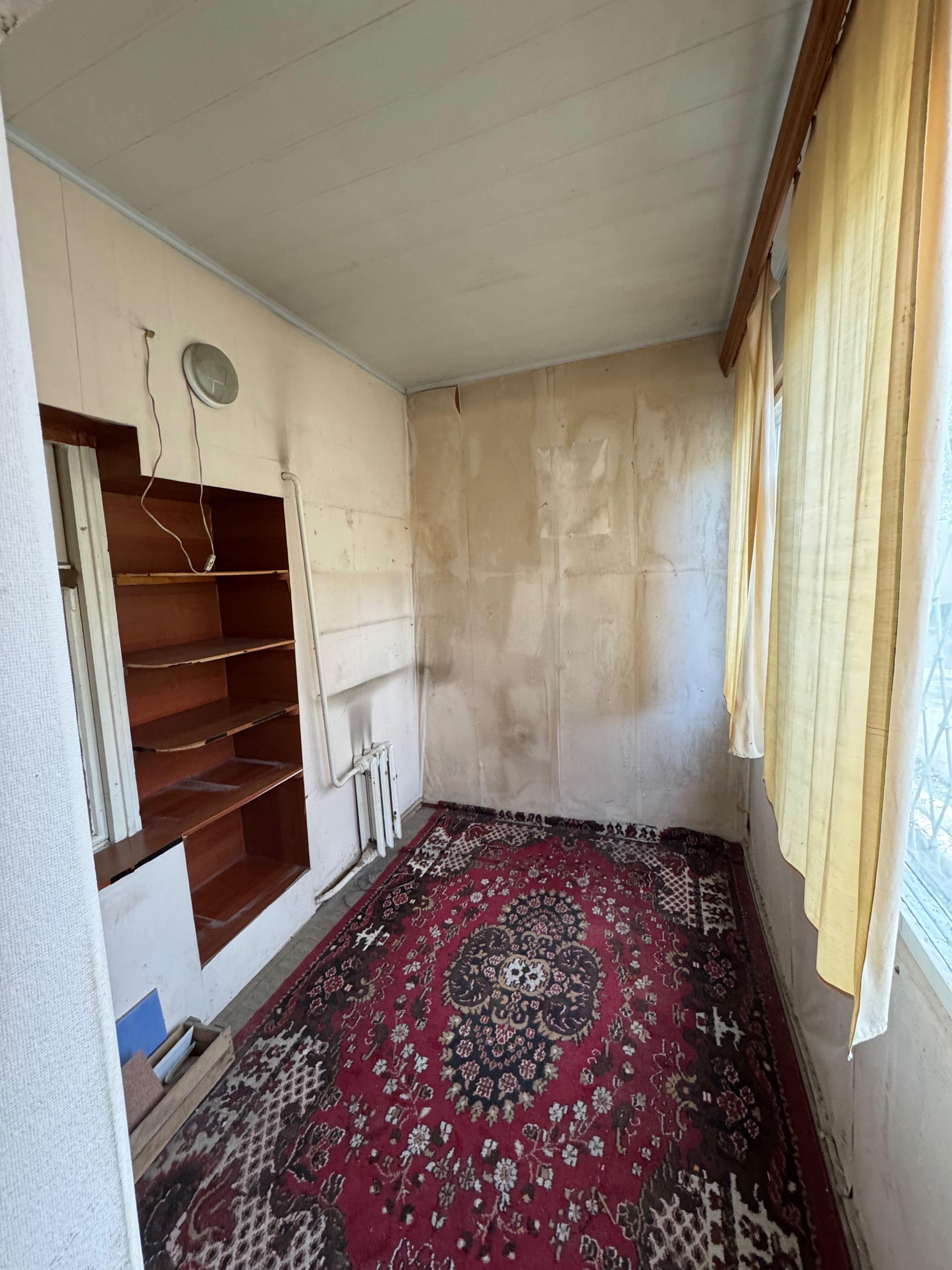 Буюк Ипак Йули м. 3/1/4, 90м2,кирпич, ипотека, под офис, своя, срочно!