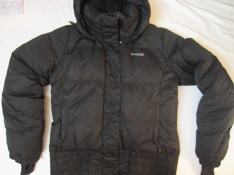 Geaca dama Bergans,masura M,groasa,puf 750-cuin,gluga