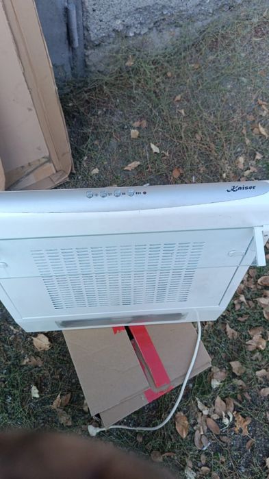 Вытяжка кухонная "Kaiser"новая.