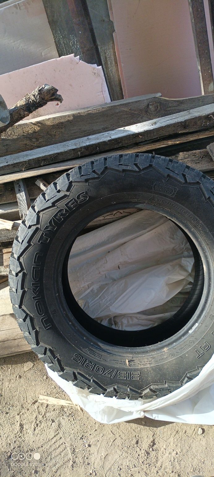 Nokian r16 275/65