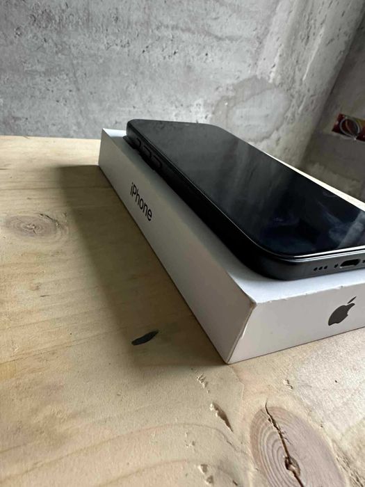 iphone 16 Black 128 GB