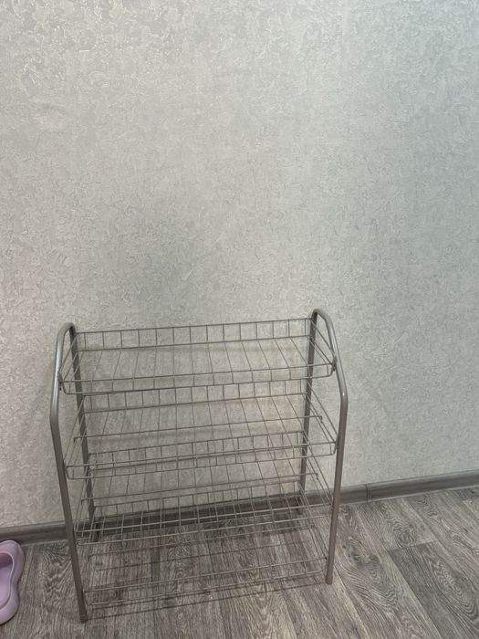 Продам обувницу!