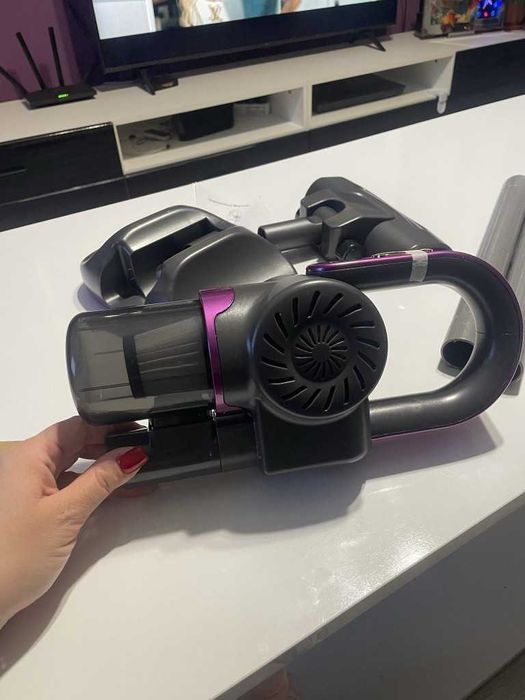 Безжична преносима прахосмукачка с голямо засмукване