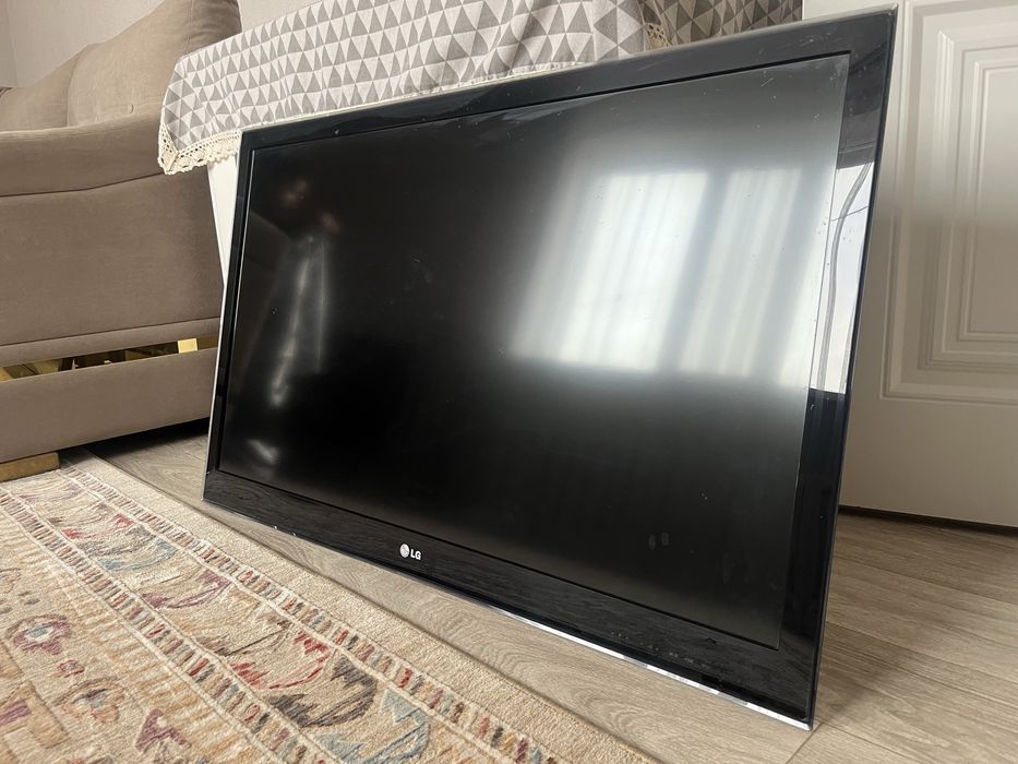 Продам телевизор