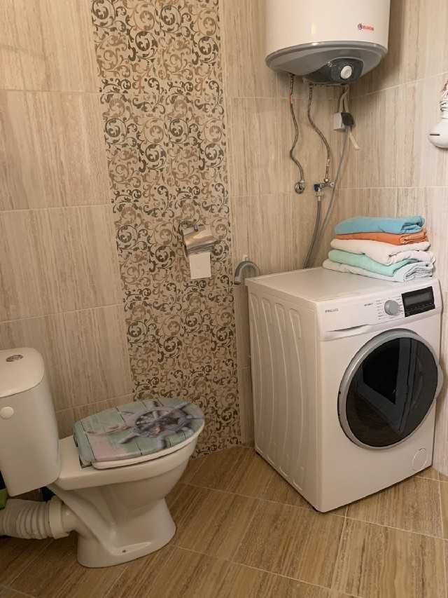 Двустаен обзаведен  апартамент в Топ центъра на курортен град Обзор!