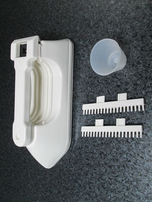 Продавам нова електродна ютия ELEGANT STEAMER