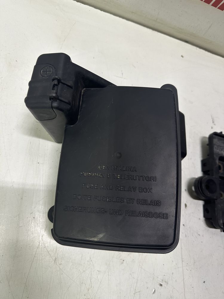 Suport capac baterie acumulator Hyundai i10 2015 - 2019