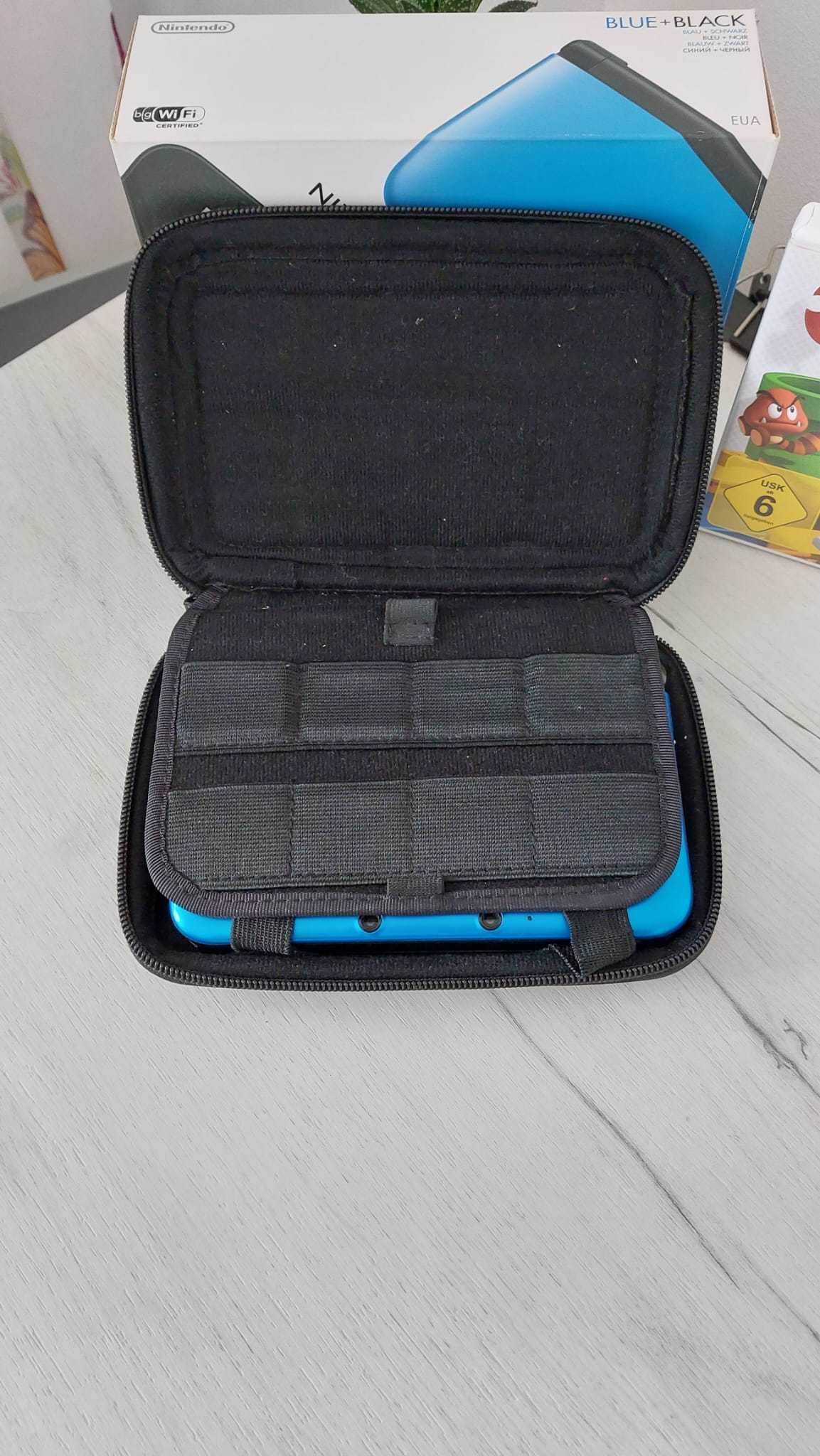 Vand 3DS XL Blue + Black cu jocuri si accesorii !