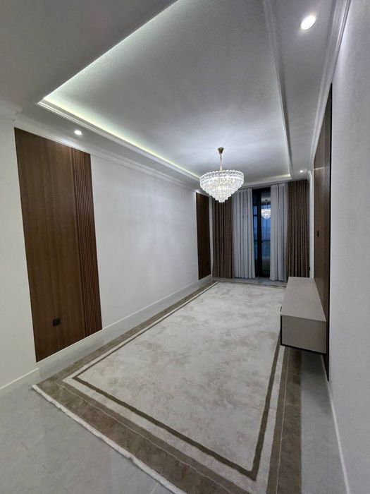 Продается квартира в новом ЖК Modern Stroy 3 ком 3 этаж 148м2