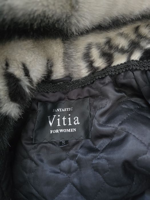 Шуба с капюшоном Fantastic Vitia For Women.