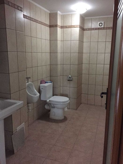 De inchiriat Spatiu comercial/birouri etaj 1- zona Piata Ovidiu
