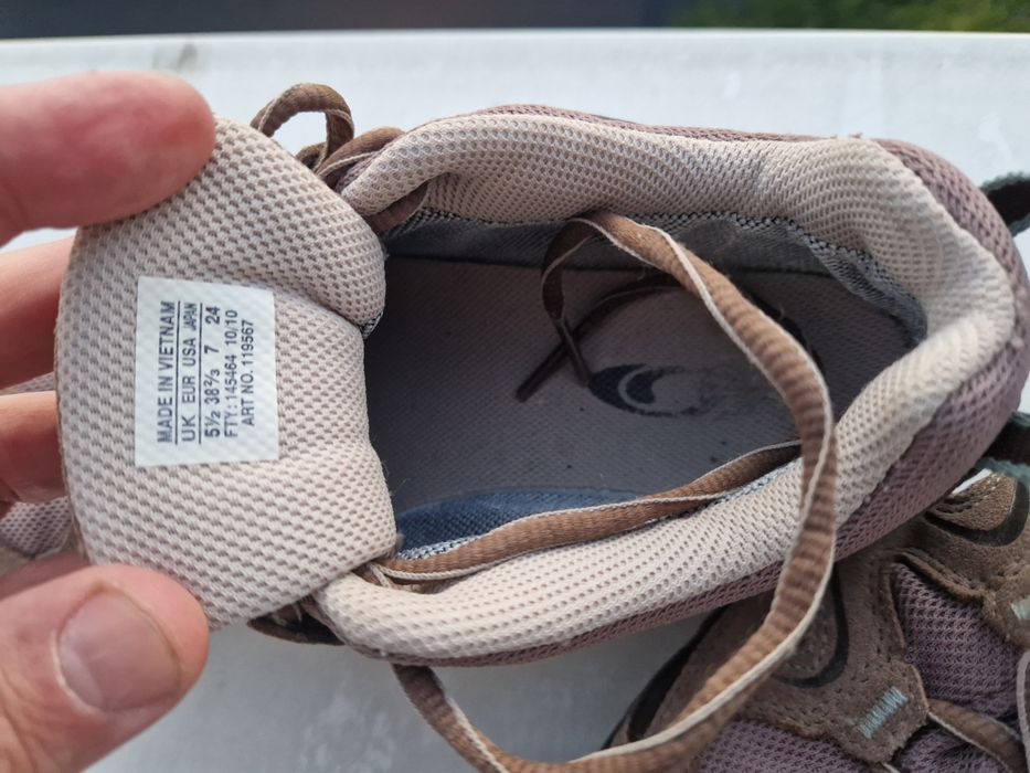 100 lei bocanci Salomon dama nr 38