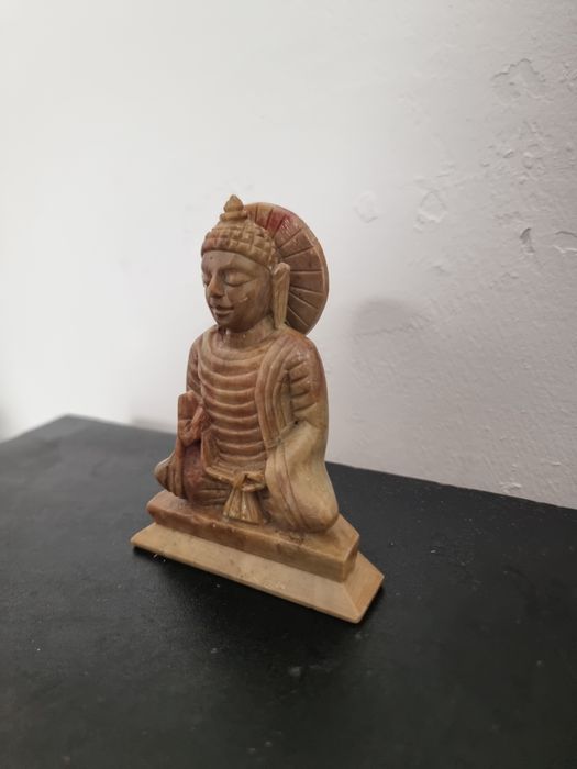 Statuie Buddha din steatit sculptata manual