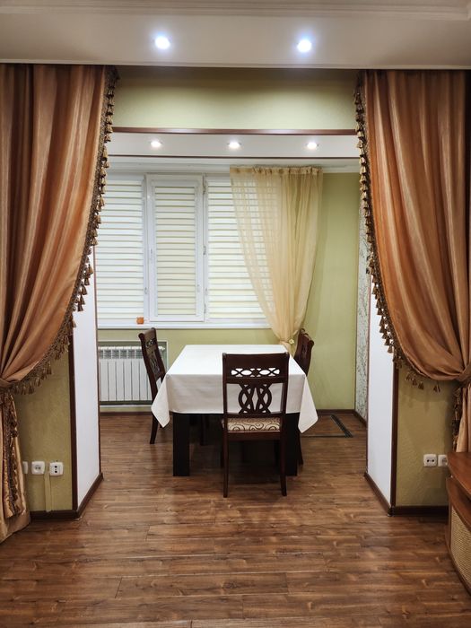 3-х комнатная квартира, удобная локация для проживания и для бизнеса