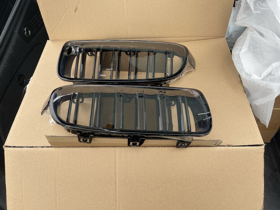 Grila bara fata bmw f30-31-35