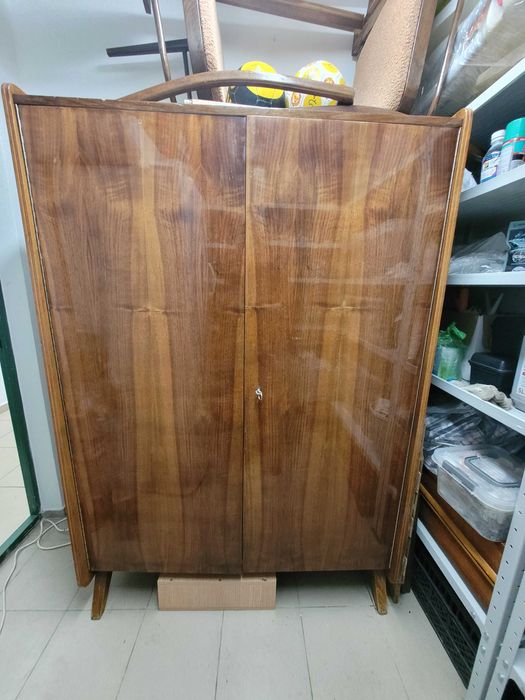 Шкаф вещевой Чехия