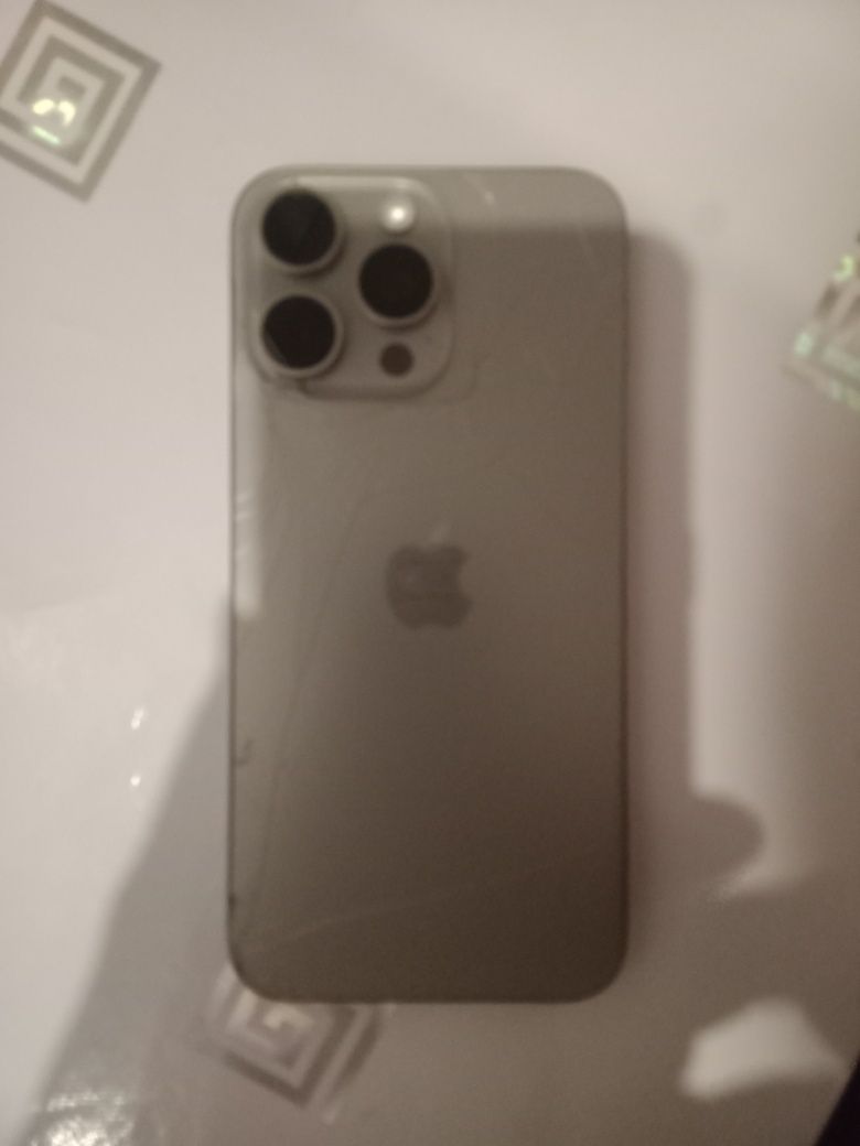 Iphone 15 pro max 256 Gb