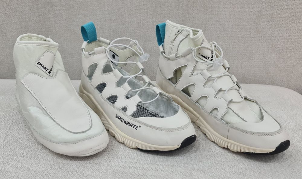 Мусульманские кроссовки.