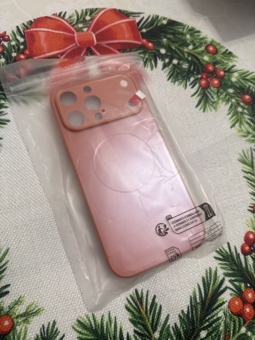 Чехлы на смартфоны и телефоны