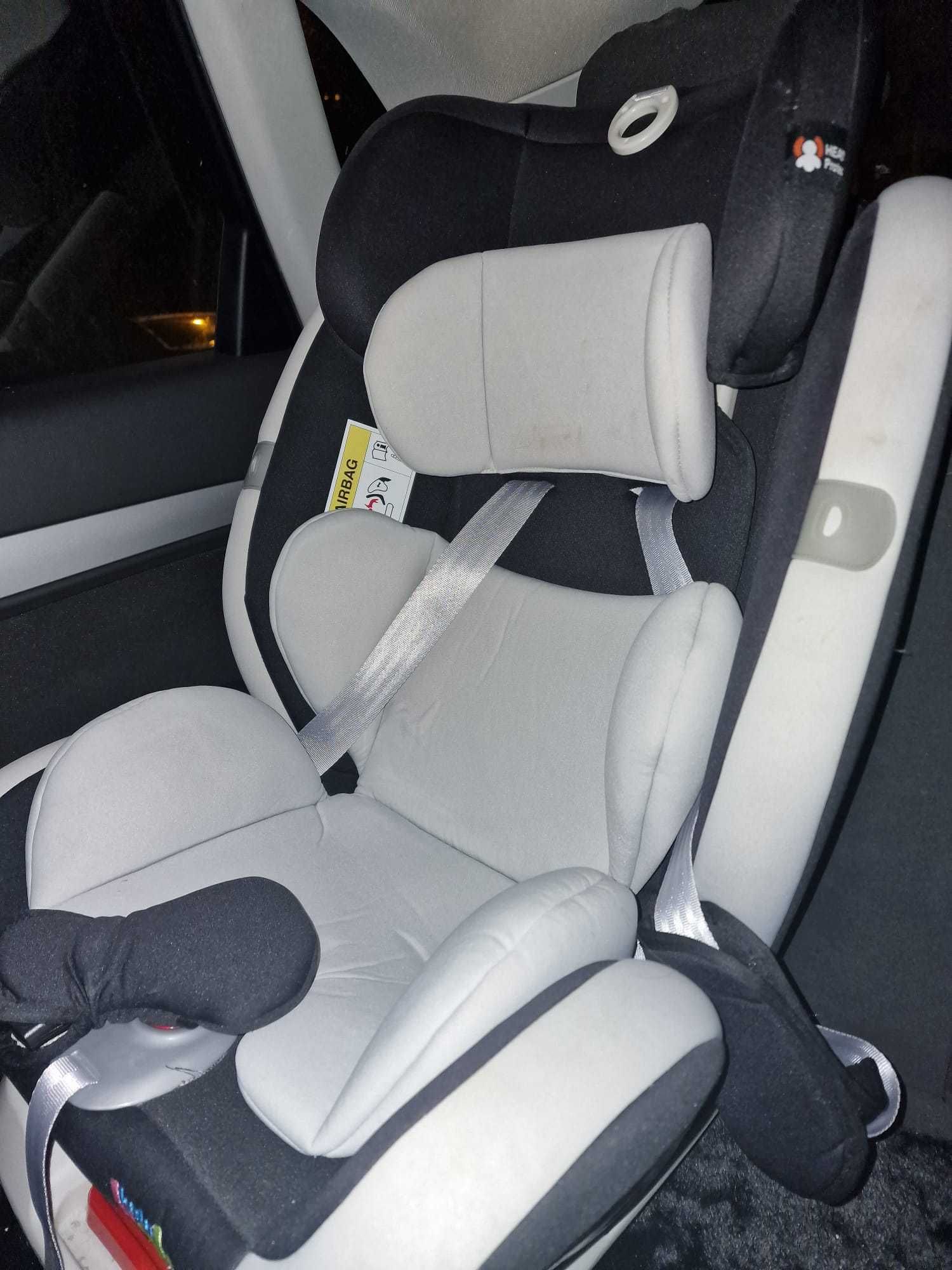 scaun auto rotativ cu isofix