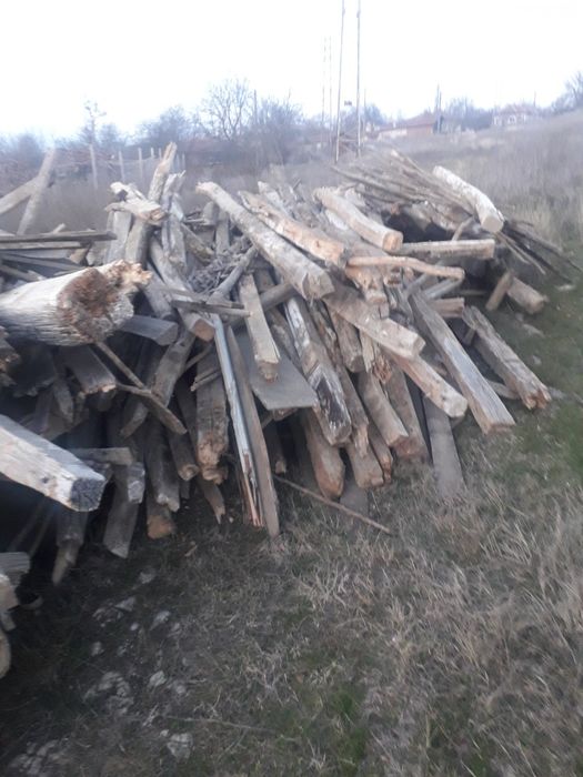 Дърва за огрев от селскостопански постройки