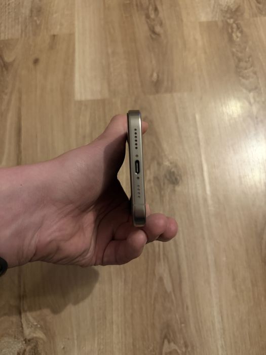 Vand Ipone 16 Pro Max  256 gb