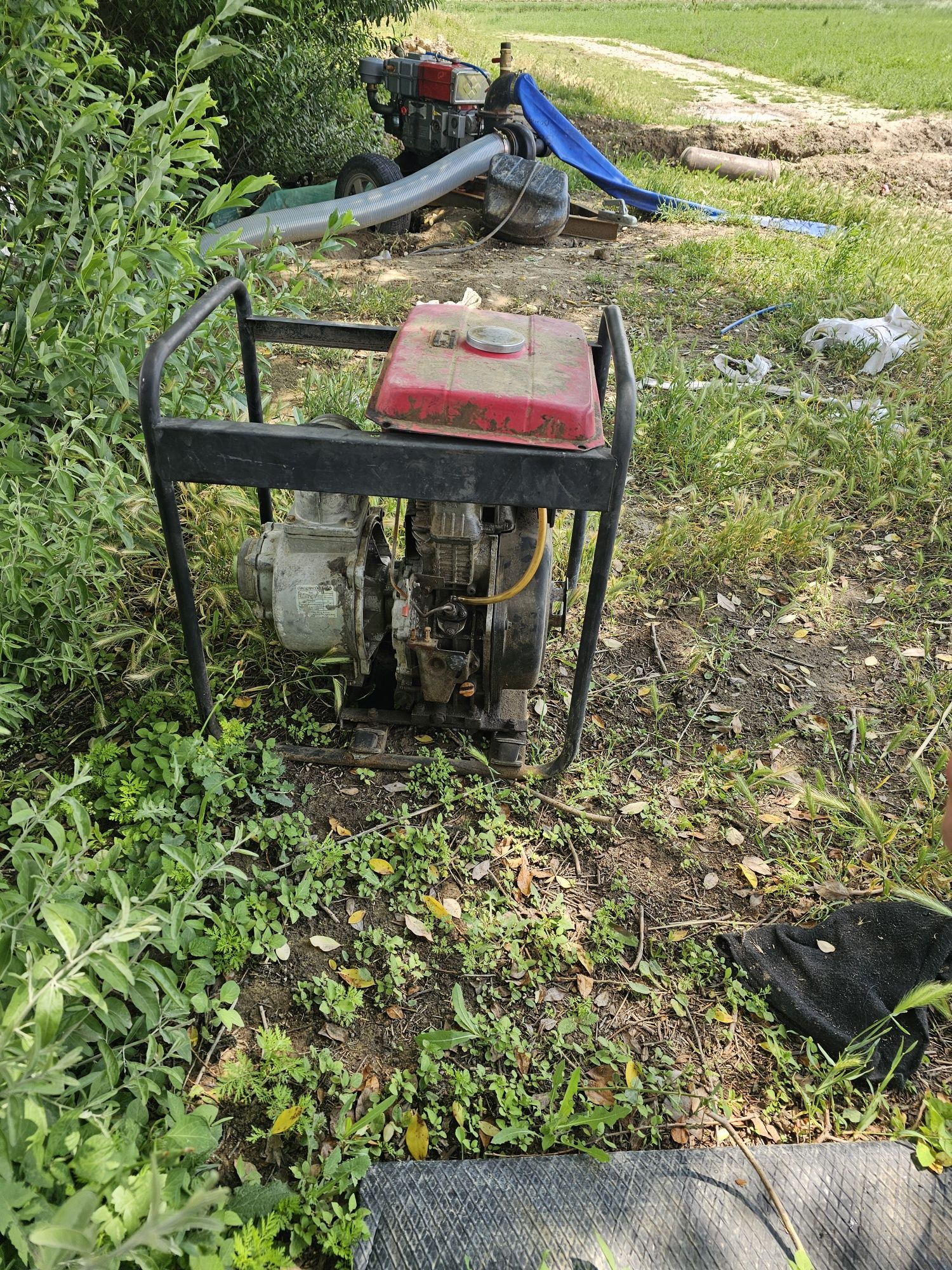 Продам помпу 100 СРОЧНО