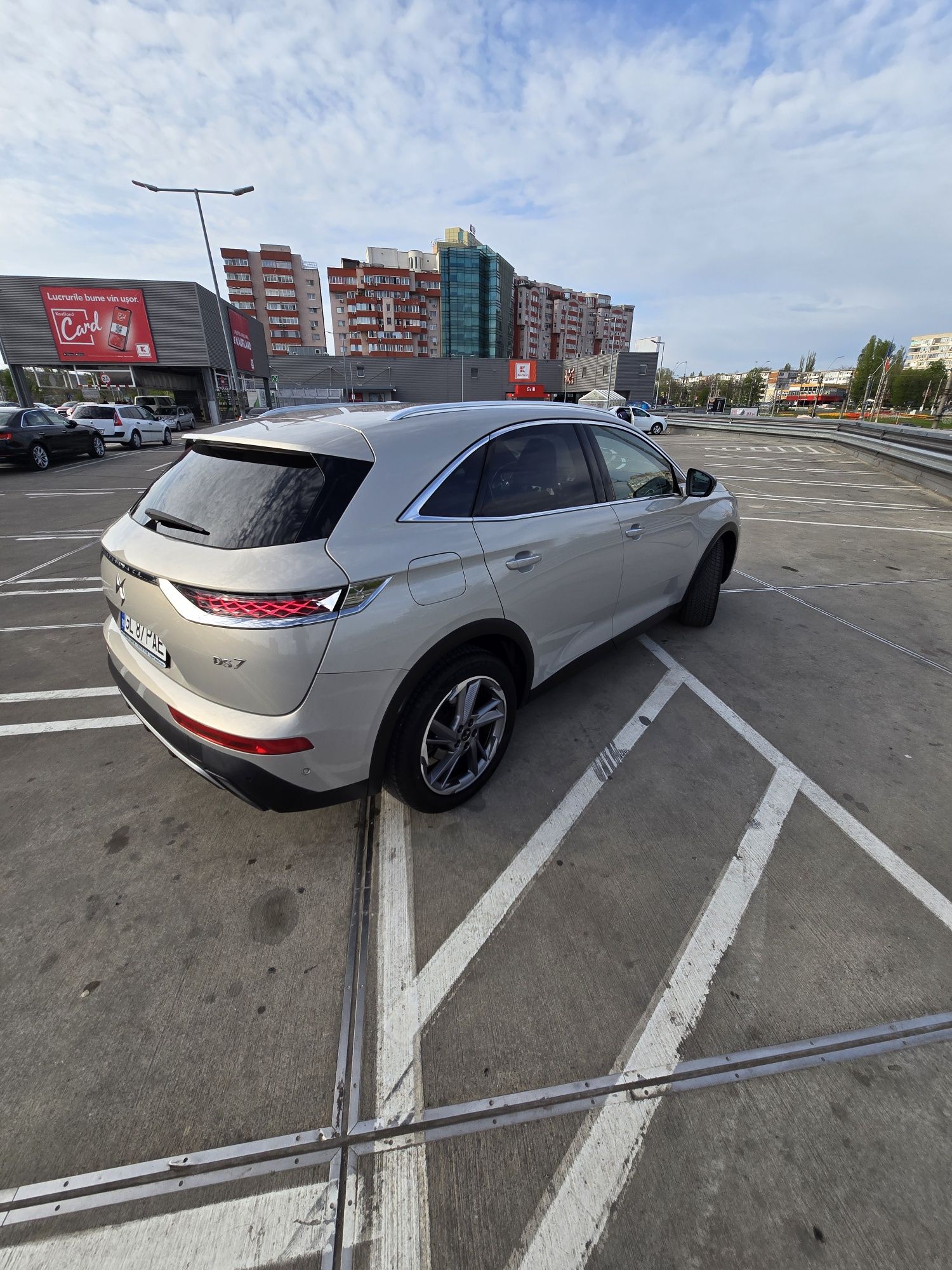 DS7 Crossback Performance Line
