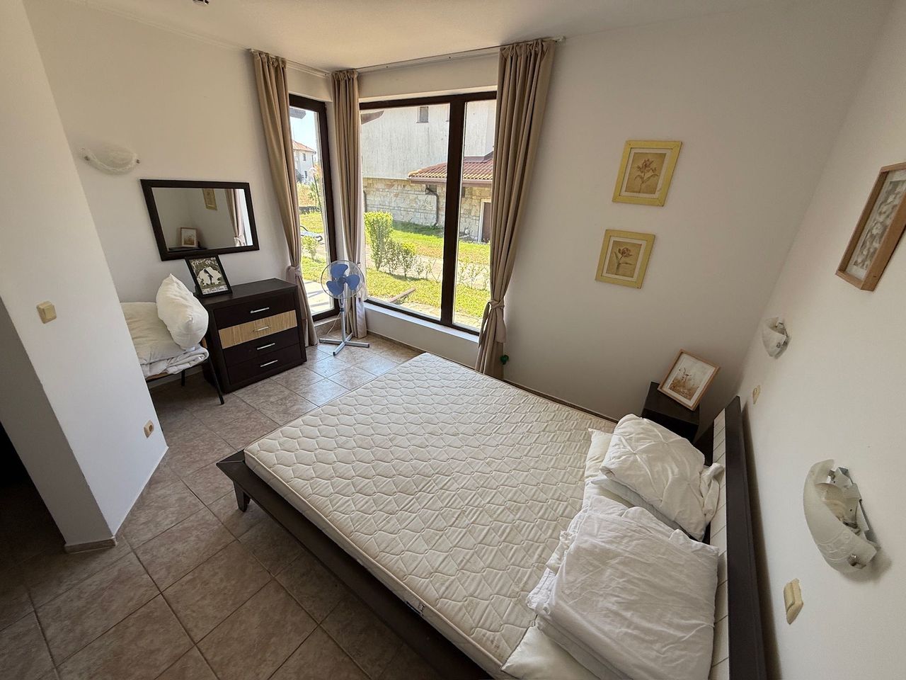 Продава се Къща в с. Кошарица, Област Бургас - 225 кв.м за 796 €/кв.м - Снимка #16