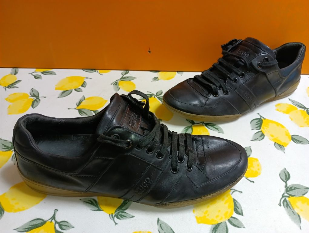 Hugo Boss N 41 кожени - 32 лв