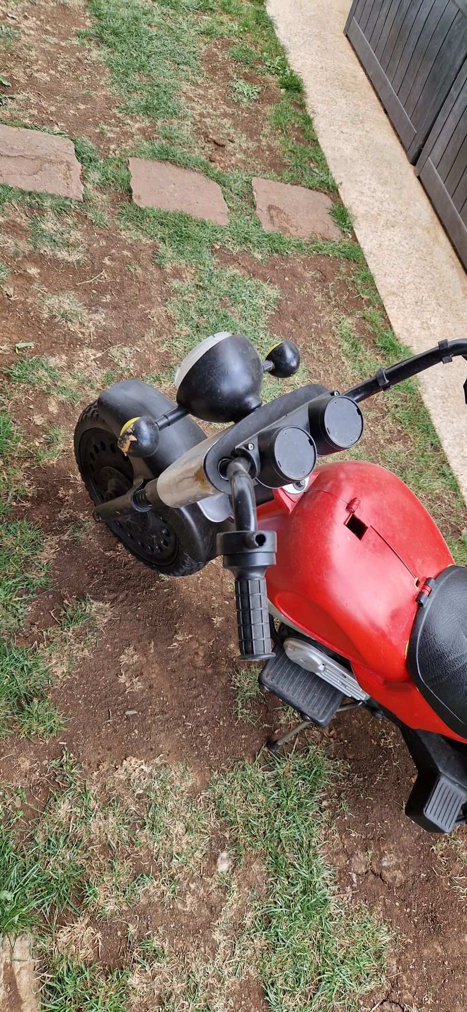 Peg perego акумулаторно моторче