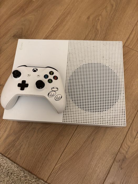 xbox one s + две игри