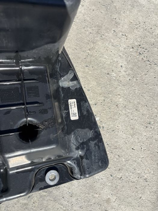 Vand rezervor adblue cu pompa, original pentru Audi