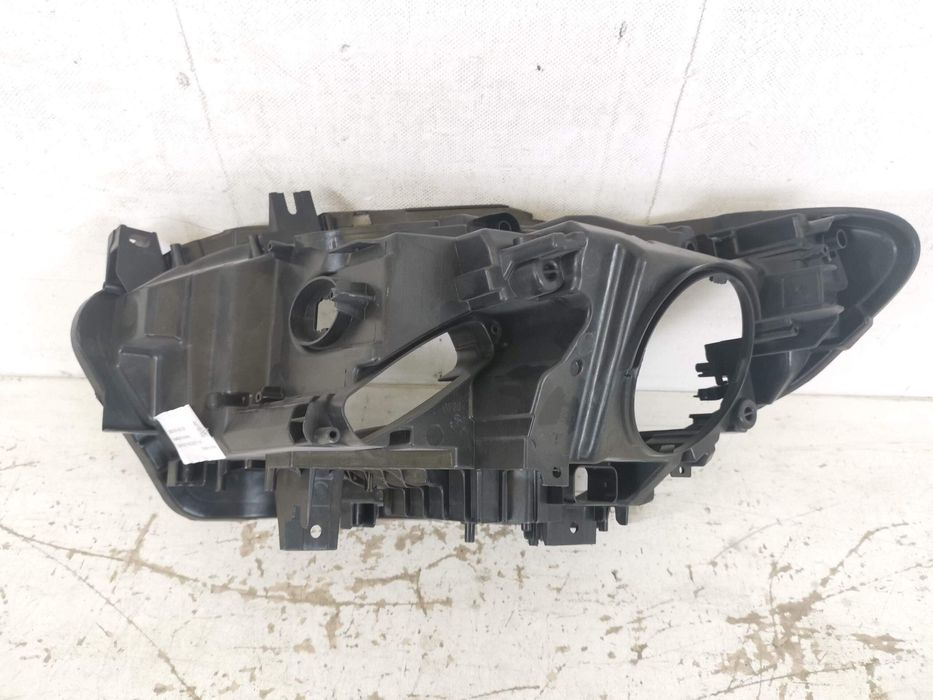 Десен фар корпус Xenon БМВ Серия 1 Ф20/Ф21 / BMW Seria 1 F20/F21 [ - ]