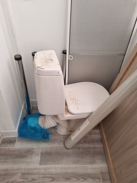 Продам унитаз б/у