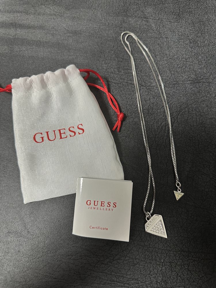 Дамски колие Guess