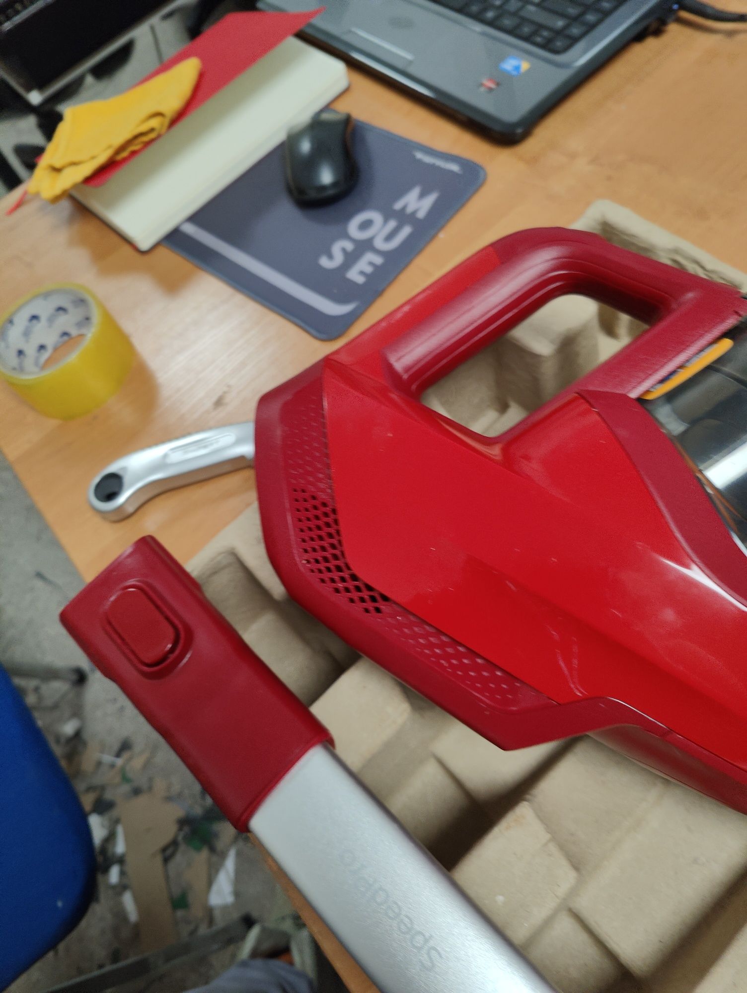 Пылесос вертикальный Philips FC6721/01. Новый