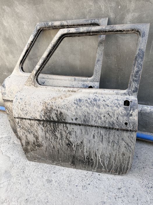 Новые двери на Газ 21.