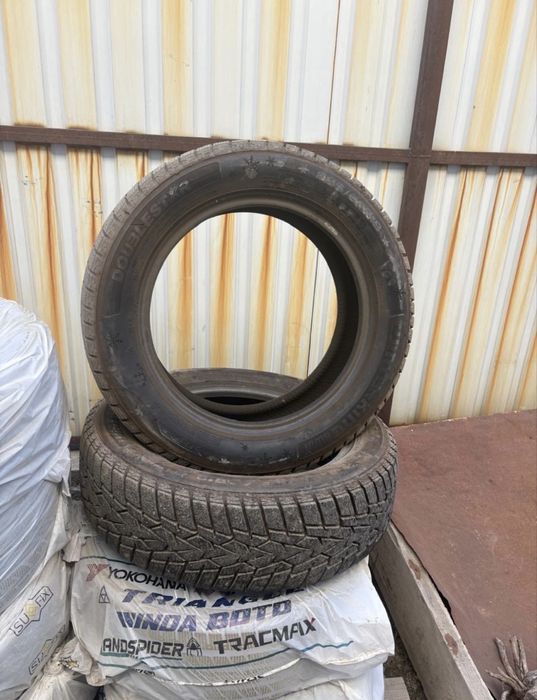 Зимние шины в хорошем состояний 225/60/R18
