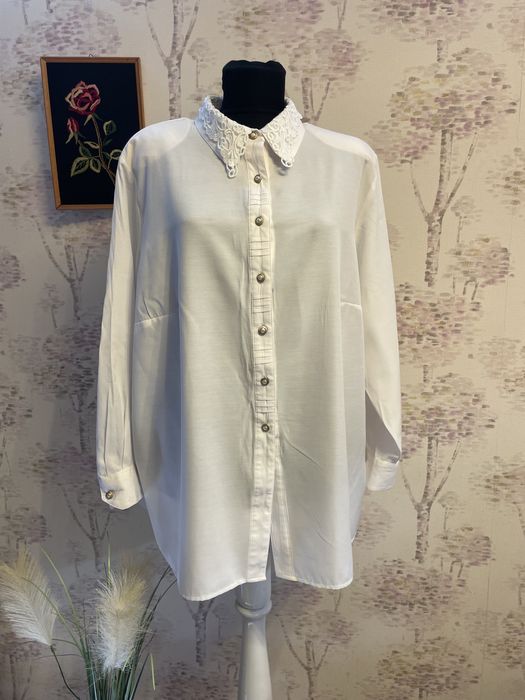 Camasa dama vintage cu guler brodat si nasturi cu margele XL