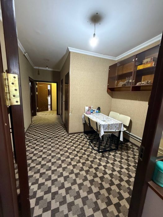 Сергели 6  дом продается 2 ком, срочно!
