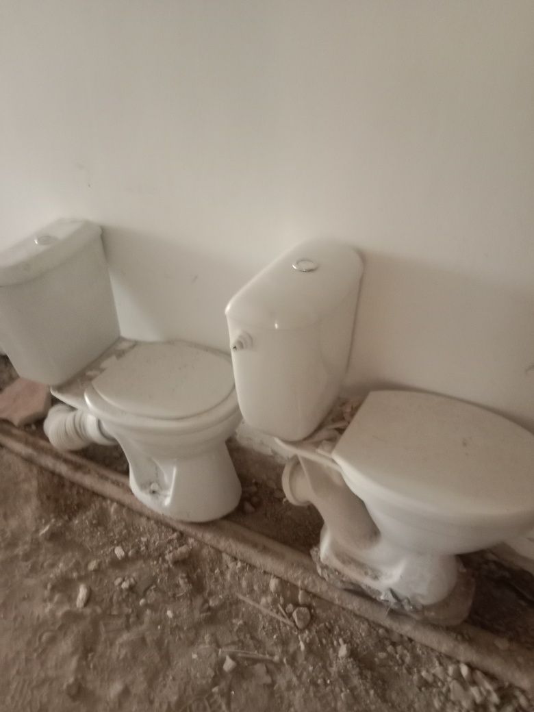Продается 3 унитаза