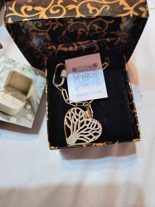 Сребърно колие със сертификат и златно покритие