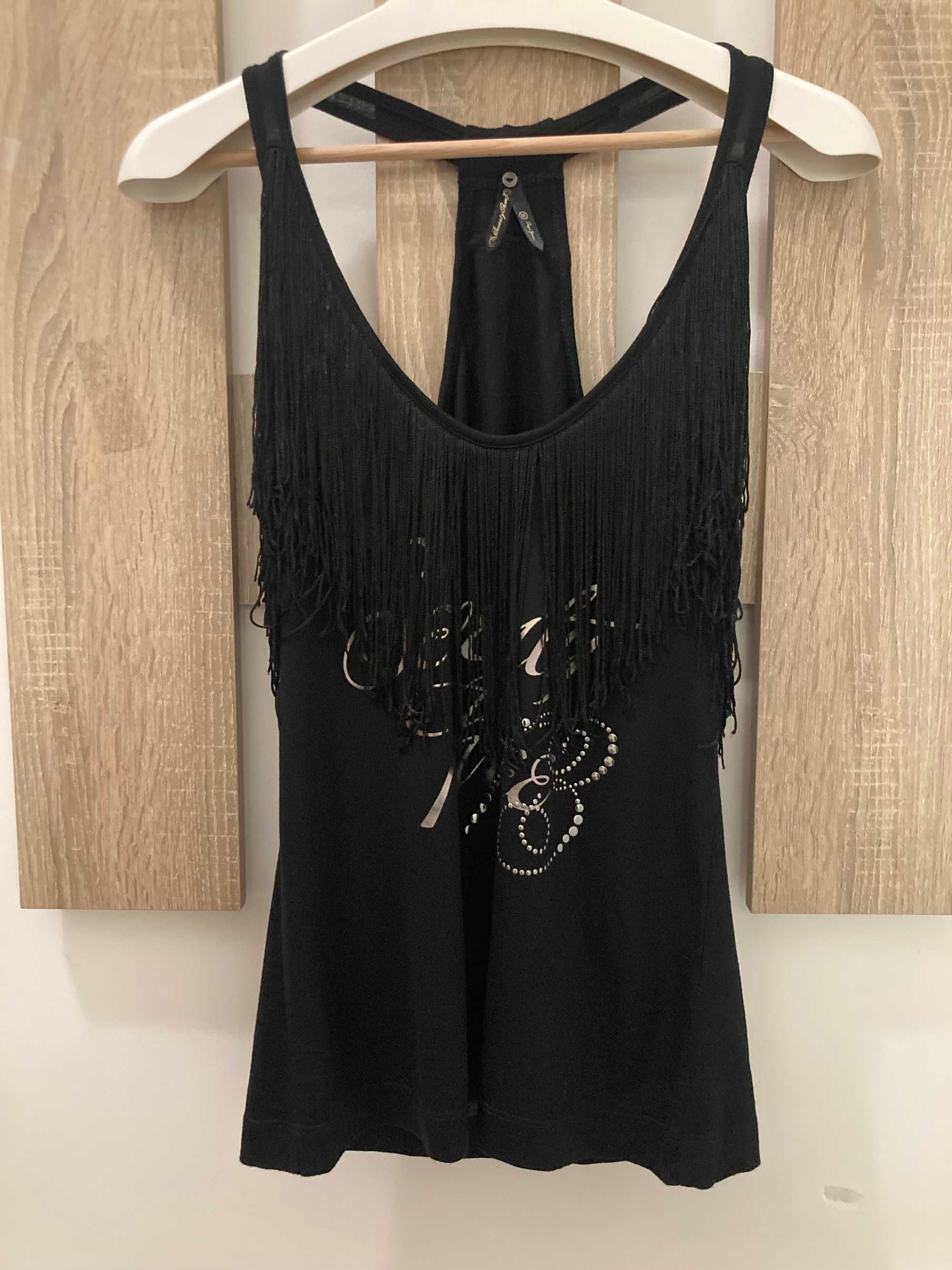 Нови топове на Guess, Marc O'Polo, Marccain, Pepe Jeans